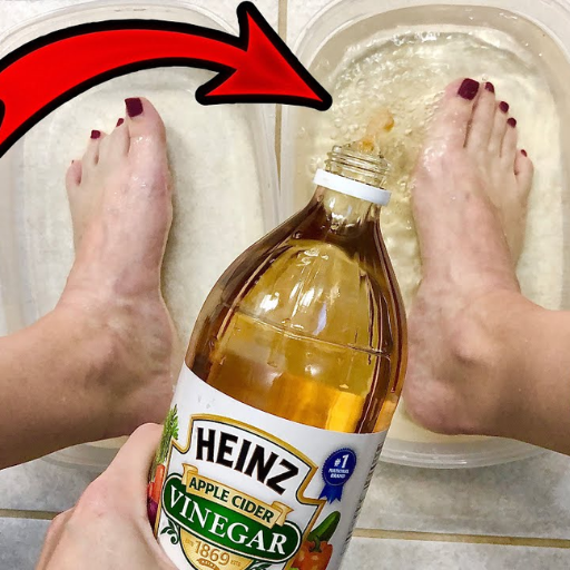 The Benefits of Soaking Your Feet in Apple Cider Vinegar for Weight Loss